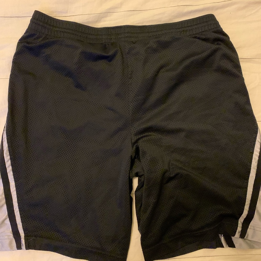 Nike Basketball Short - Picture 3 of 4